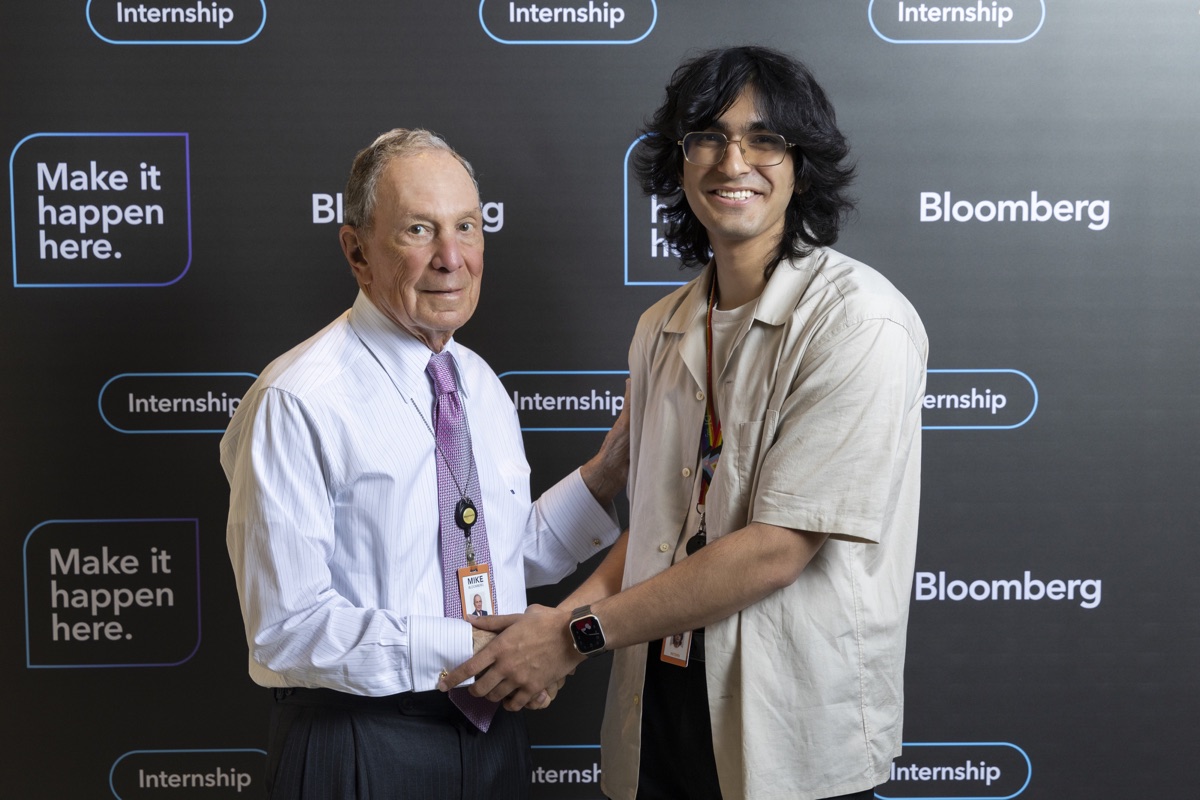 Zain with Michael Bloomberg during his Bloomberg internship